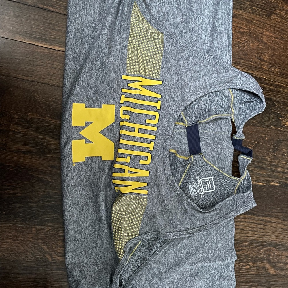 University of Michigan workout tank top